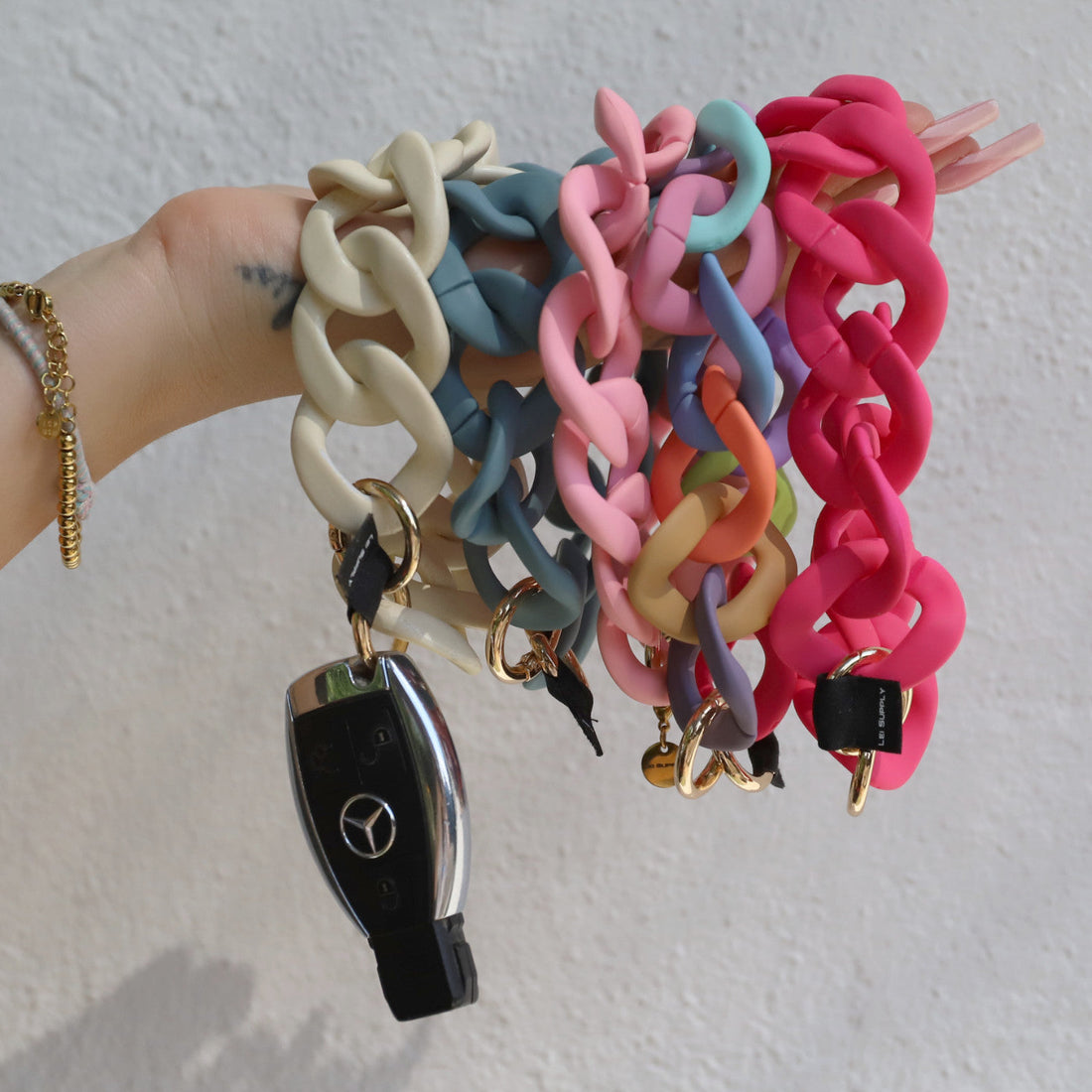 kurze Handykette von Lei Supply
